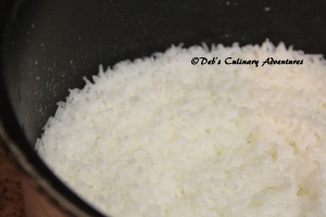 Jasmine rice - very closely resembles the taste of Chinni sokkor atop rice which taste the same but is not sticky